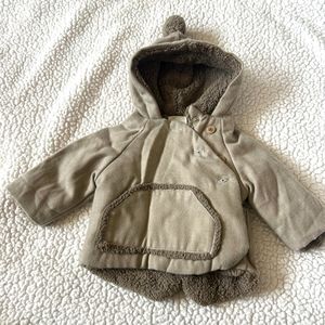 BABYBOYS AND GIRLS HOODED KIMONO JACKET SIZE 0-3 MONTHS